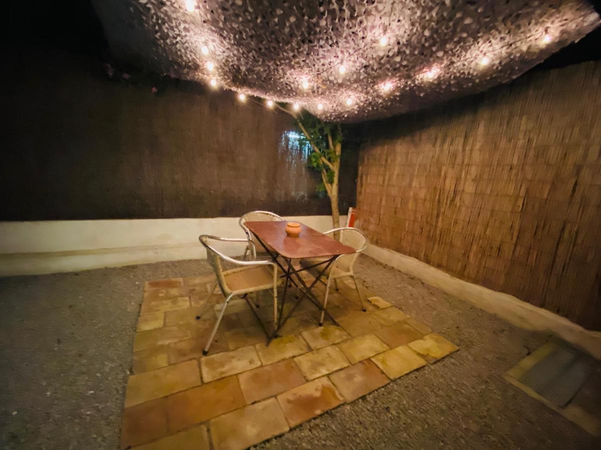 Grand Studio De 38M2 Et Cour Independante De 25M2 Dont Wifi Et Netflix Apartment Montpellier Luaran gambar